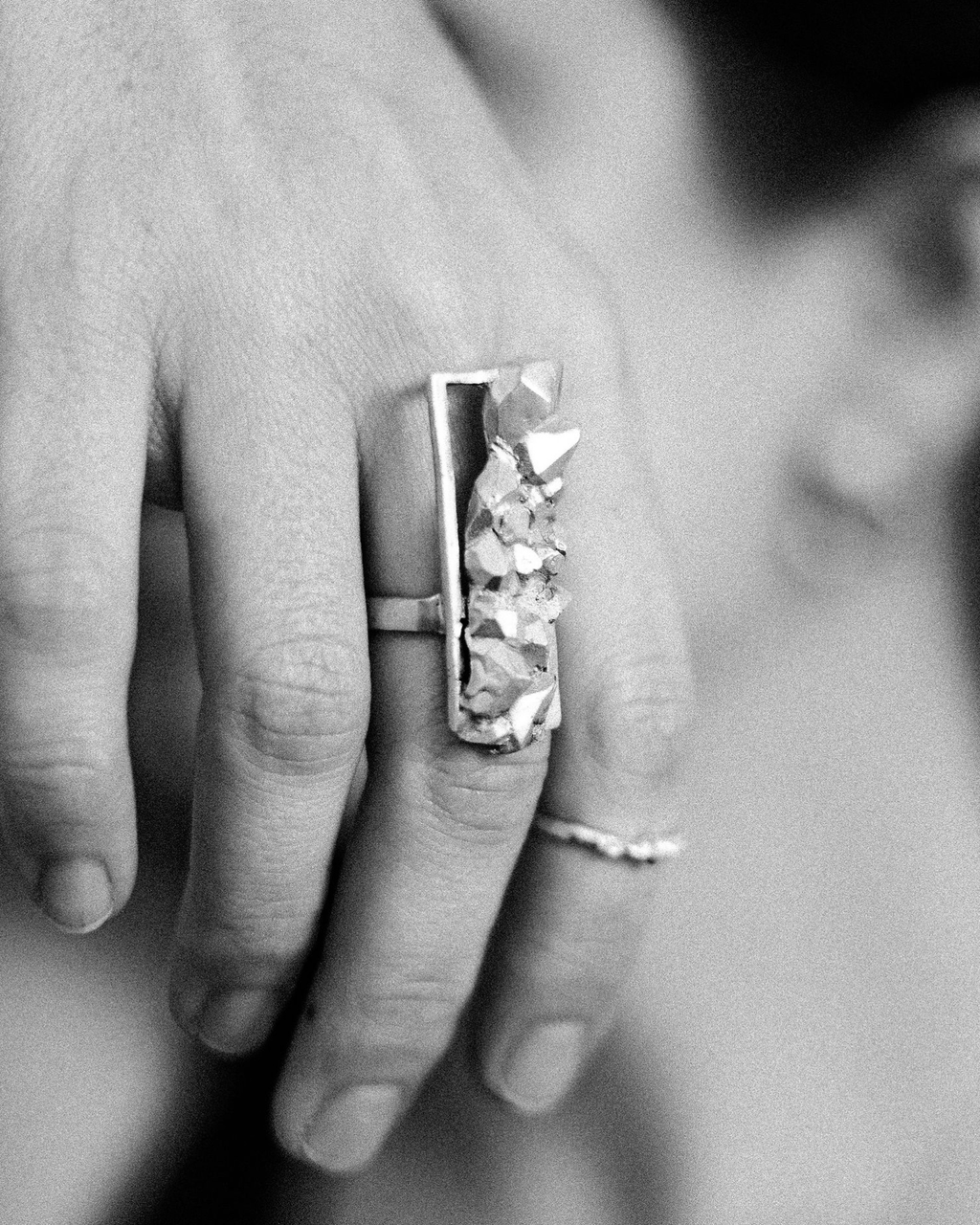 ANILLO HORIZONTE DRUSA PLATA