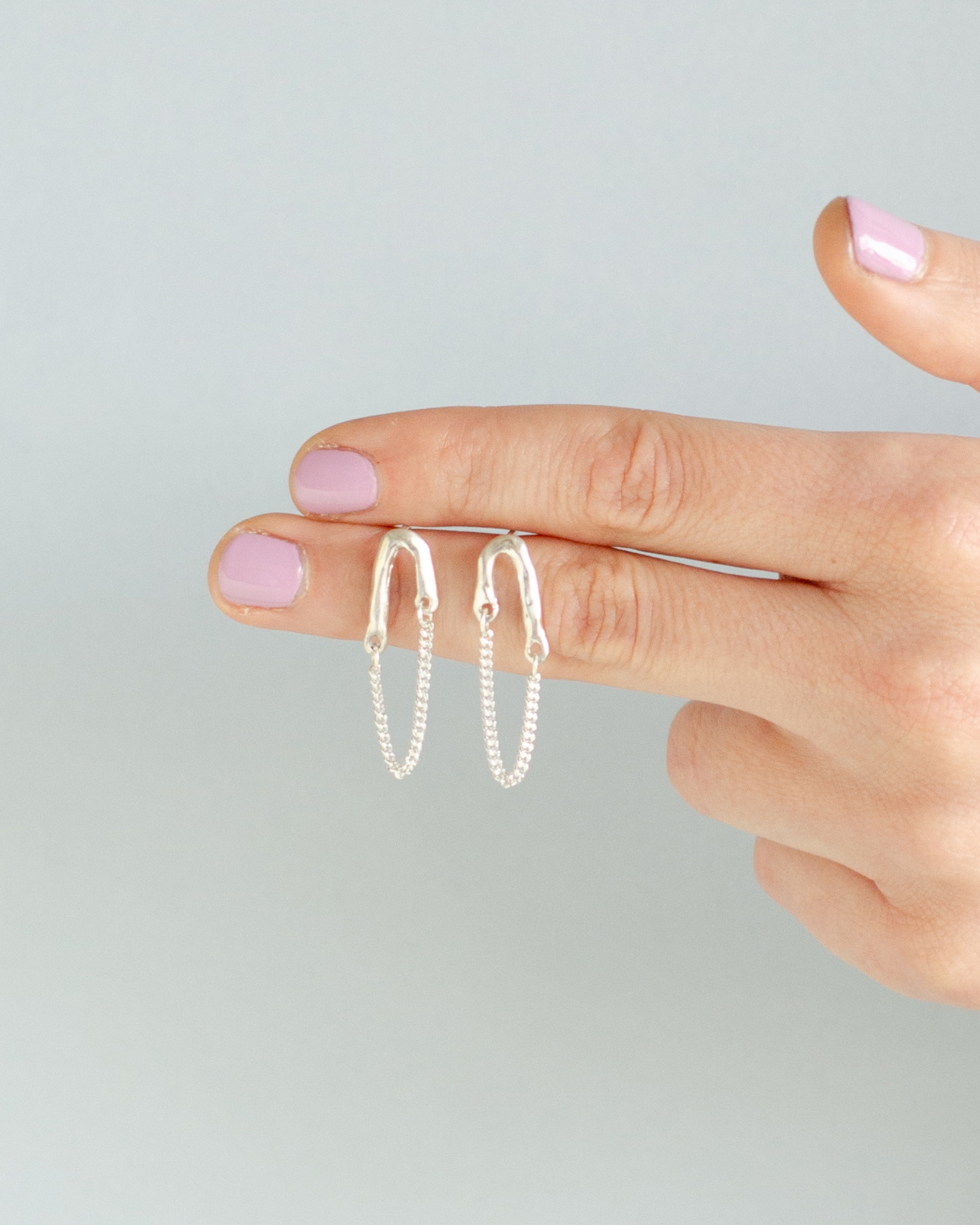 ARETES EMANA CADENA
