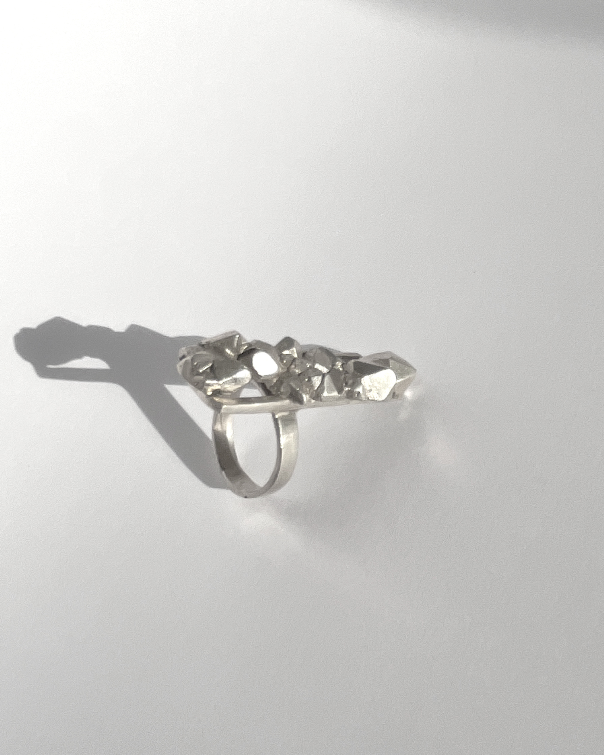 ANILLO HORIZONTE DRUSA PLATA