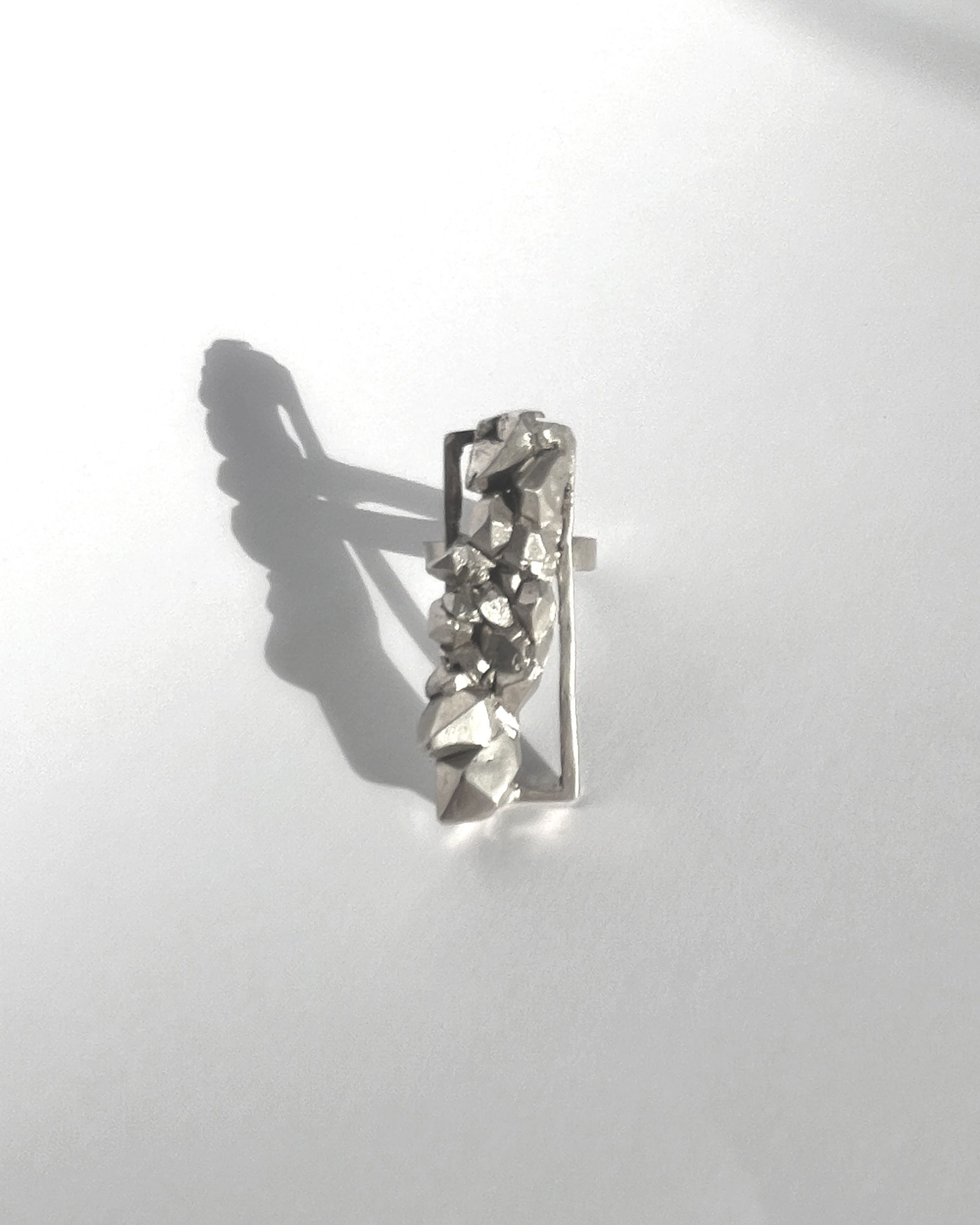 ANILLO HORIZONTE DRUSA PLATA