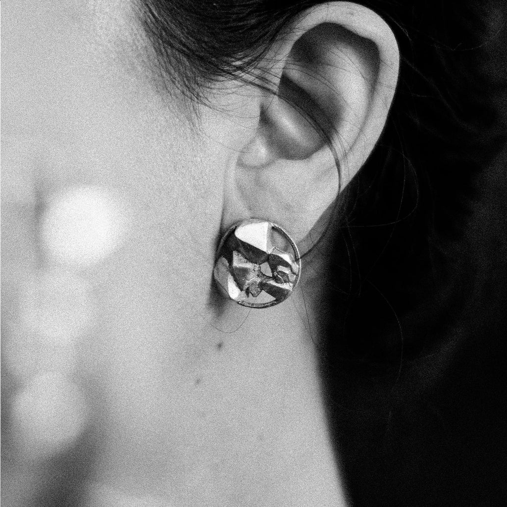ARETES AURA